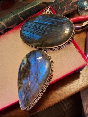 Elegant Giant Labradorite 925 Stone Pendant